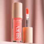 Rubor Liquido Silky + Brocha rubor MyK Cosmetics - Maquillaje profesional para un acabado natural y sedoso