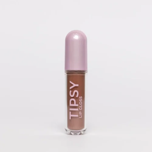 Tipsy Lip Gloss MykCosmetics brillo labial hidratante efecto jugoso en tono nude